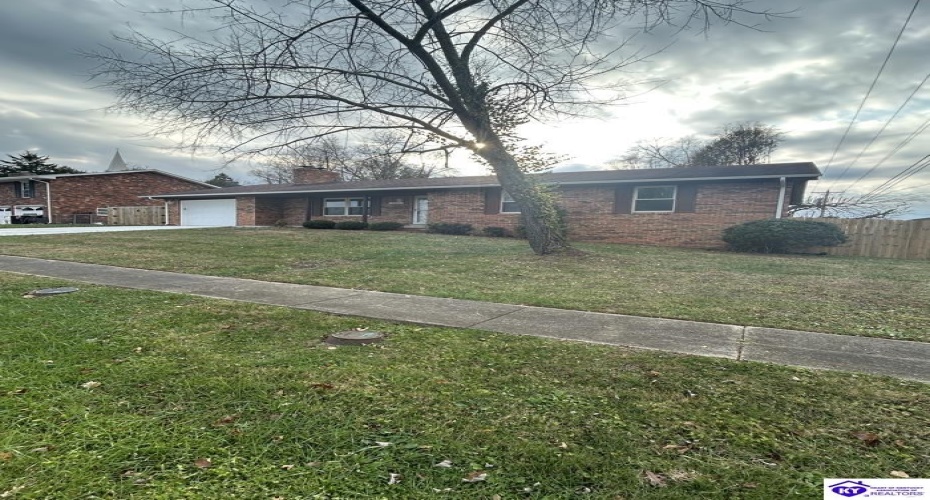 Thomas Street, Radcliff, Kentucky 40160, ,2 BathroomsBathrooms,For Sale,Thomas Street,HK24004607