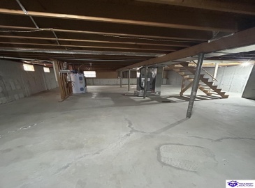 Thomas Street, Radcliff, Kentucky 40160, ,2 BathroomsBathrooms,For Sale,Thomas Street,HK24004607