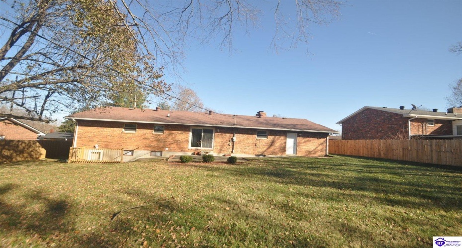 Thomas Street, Radcliff, Kentucky 40160, ,2 BathroomsBathrooms,For Sale,Thomas Street,HK24004607