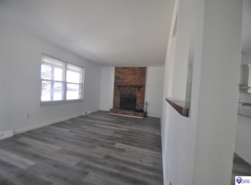 Thomas Street, Radcliff, Kentucky 40160, ,2 BathroomsBathrooms,For Sale,Thomas Street,HK24004607