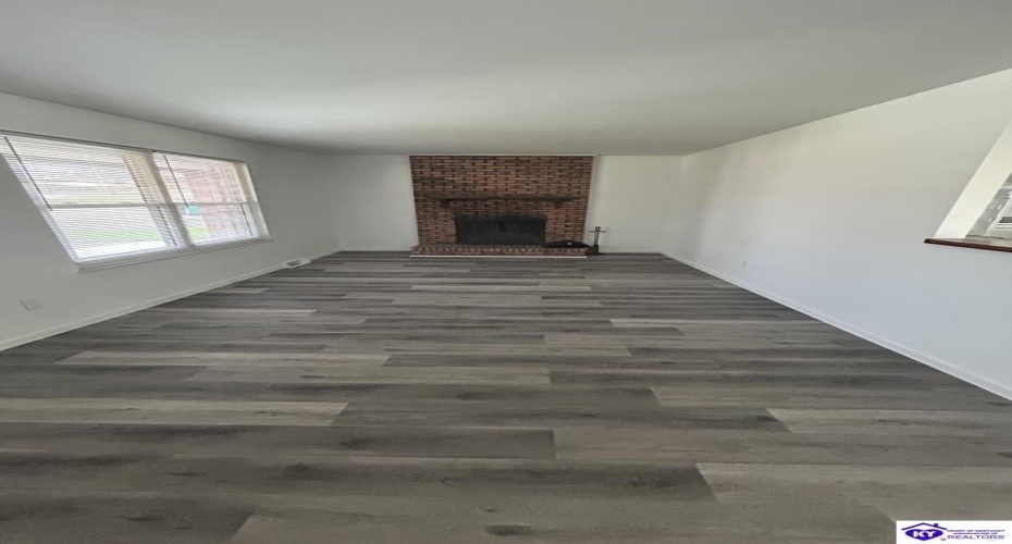 Thomas Street, Radcliff, Kentucky 40160, ,2 BathroomsBathrooms,For Sale,Thomas Street,HK24004607