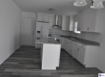 Thomas Street, Radcliff, Kentucky 40160, ,2 BathroomsBathrooms,For Sale,Thomas Street,HK24004607