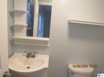Janet Drive, Radcliff, Kentucky 40160, ,2 BathroomsBathrooms,For Sale,Janet Drive,HK24004609