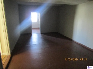 Janet Drive, Radcliff, Kentucky 40160, ,2 BathroomsBathrooms,For Sale,Janet Drive,HK24004609