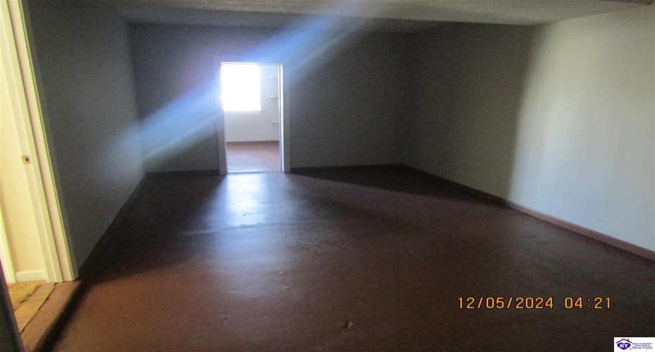 Janet Drive, Radcliff, Kentucky 40160, ,2 BathroomsBathrooms,For Sale,Janet Drive,HK24004609