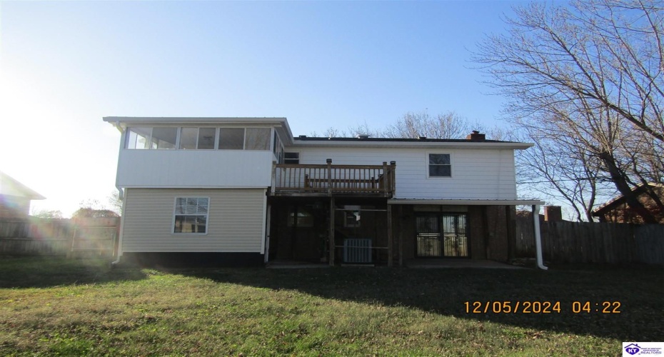 Janet Drive, Radcliff, Kentucky 40160, ,2 BathroomsBathrooms,For Sale,Janet Drive,HK24004609