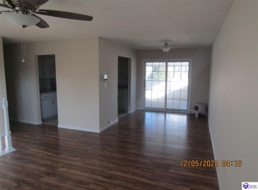 Janet Drive, Radcliff, Kentucky 40160, ,2 BathroomsBathrooms,For Sale,Janet Drive,HK24004609