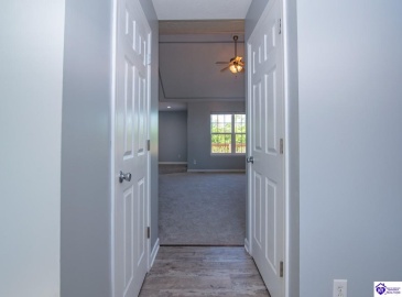 Lake Spring Court, Elizabethtown, Kentucky 42701, ,3 BathroomsBathrooms,For Sale,Lake Spring Court,HK24004610