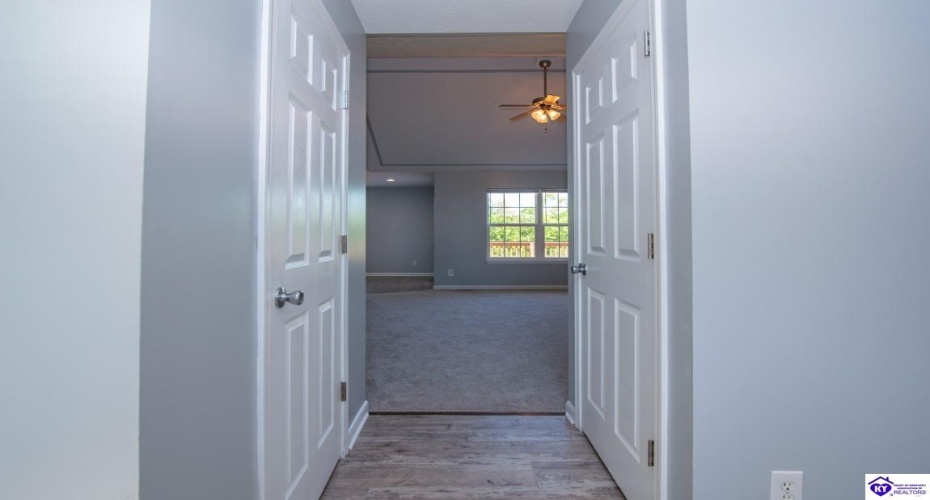 Lake Spring Court, Elizabethtown, Kentucky 42701, ,3 BathroomsBathrooms,For Sale,Lake Spring Court,HK24004610