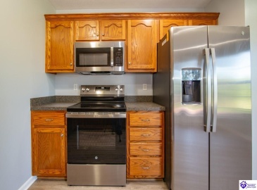 Lake Spring Court, Elizabethtown, Kentucky 42701, ,3 BathroomsBathrooms,For Sale,Lake Spring Court,HK24004610