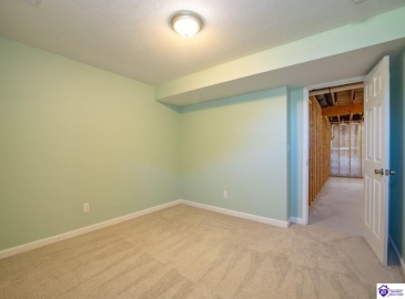 Lake Spring Court, Elizabethtown, Kentucky 42701, ,3 BathroomsBathrooms,For Sale,Lake Spring Court,HK24004610