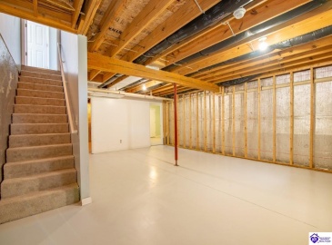 Lake Spring Court, Elizabethtown, Kentucky 42701, ,3 BathroomsBathrooms,For Sale,Lake Spring Court,HK24004610