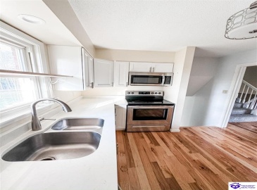 Charlemagne Boulevard, Elizabethtown, Kentucky 42701, ,3 BathroomsBathrooms,For Sale,Charlemagne Boulevard,HK24004613