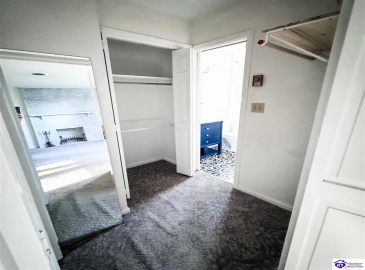 Charlemagne Boulevard, Elizabethtown, Kentucky 42701, ,3 BathroomsBathrooms,For Sale,Charlemagne Boulevard,HK24004613