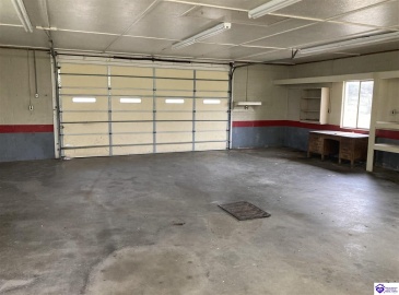 Hodgenville Road, Elizabethtown, Kentucky 42701, ,For Sale,Hodgenville Road,HK24004618