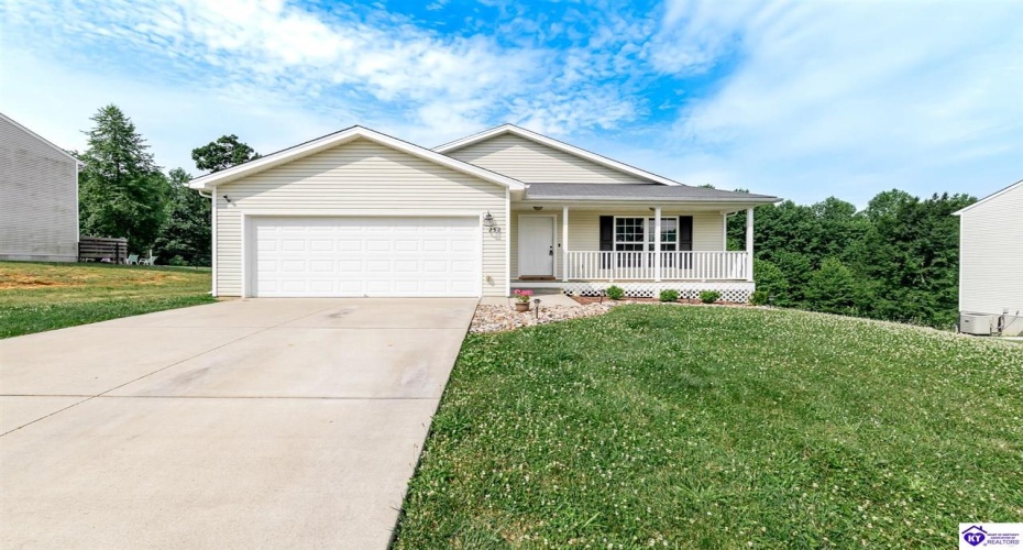 Blossom Lane, Elizabethtown, Kentucky 42701, ,2 BathroomsBathrooms,For Sale,Blossom Lane,HK24002276