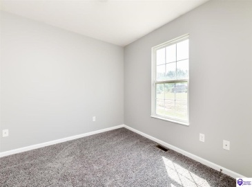 Blossom Lane, Elizabethtown, Kentucky 42701, ,2 BathroomsBathrooms,For Sale,Blossom Lane,HK24002276