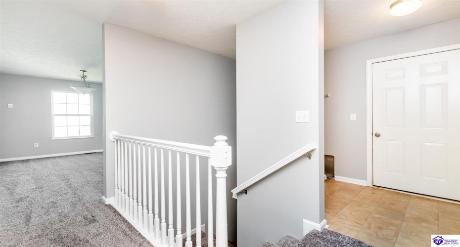 Blossom Lane, Elizabethtown, Kentucky 42701, ,2 BathroomsBathrooms,For Sale,Blossom Lane,HK24002276