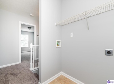 Blossom Lane, Elizabethtown, Kentucky 42701, ,2 BathroomsBathrooms,For Sale,Blossom Lane,HK24002276