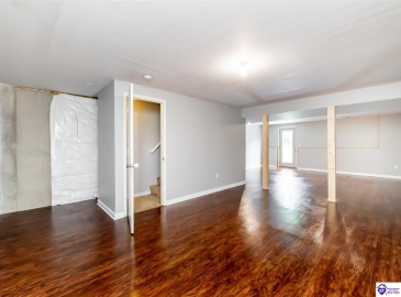 Blossom Lane, Elizabethtown, Kentucky 42701, ,2 BathroomsBathrooms,For Sale,Blossom Lane,HK24002276