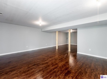 Blossom Lane, Elizabethtown, Kentucky 42701, ,2 BathroomsBathrooms,For Sale,Blossom Lane,HK24002276