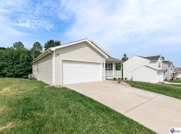 Blossom Lane, Elizabethtown, Kentucky 42701, ,2 BathroomsBathrooms,For Sale,Blossom Lane,HK24002276