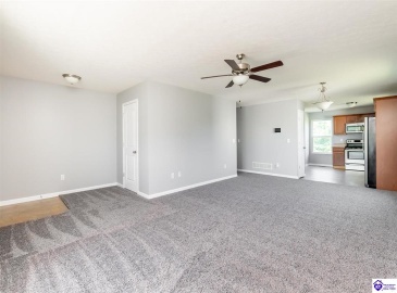 Blossom Lane, Elizabethtown, Kentucky 42701, ,2 BathroomsBathrooms,For Sale,Blossom Lane,HK24002276