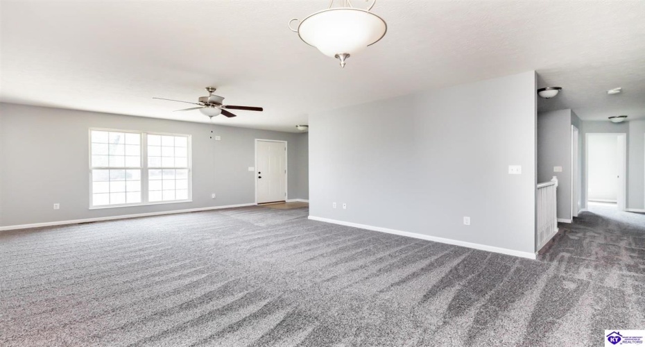 Blossom Lane, Elizabethtown, Kentucky 42701, ,2 BathroomsBathrooms,For Sale,Blossom Lane,HK24002276