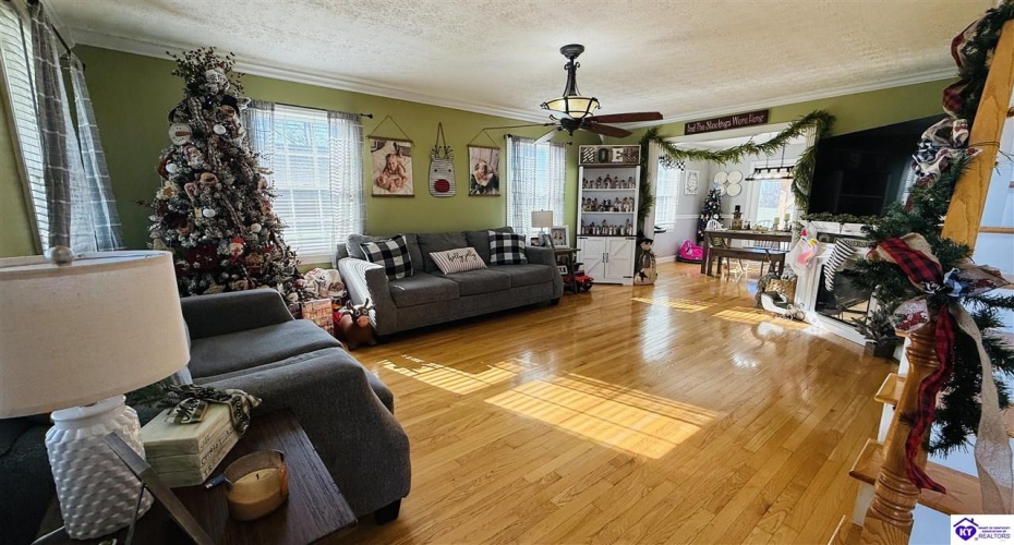 Milby Rattliff Road, Summersville, Kentucky 42782, ,3 BathroomsBathrooms,For Sale,Milby Rattliff Road,HK24004629