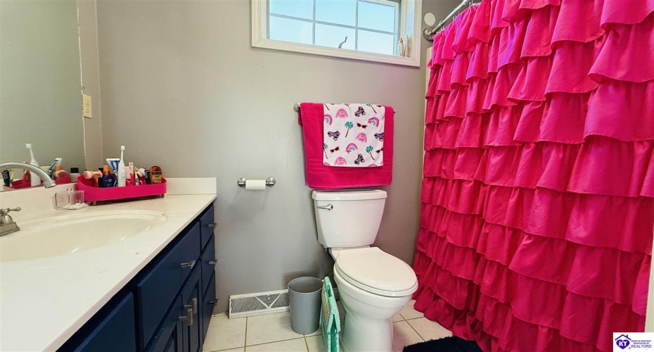 Milby Rattliff Road, Summersville, Kentucky 42782, ,3 BathroomsBathrooms,For Sale,Milby Rattliff Road,HK24004629