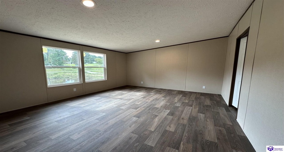 Eagles Nest Road, Ekron, Kentucky 40117, ,2 BathroomsBathrooms,For Sale,Eagles Nest Road,HK24003034