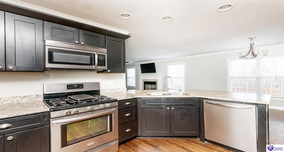 Black Ravens Court, Elizabethtown, Kentucky 42701, ,4 BathroomsBathrooms,For Sale,Black Ravens Court,HK24004630