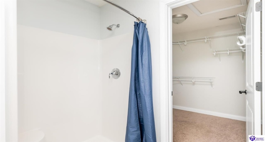 Black Ravens Court, Elizabethtown, Kentucky 42701, ,4 BathroomsBathrooms,For Sale,Black Ravens Court,HK24004630