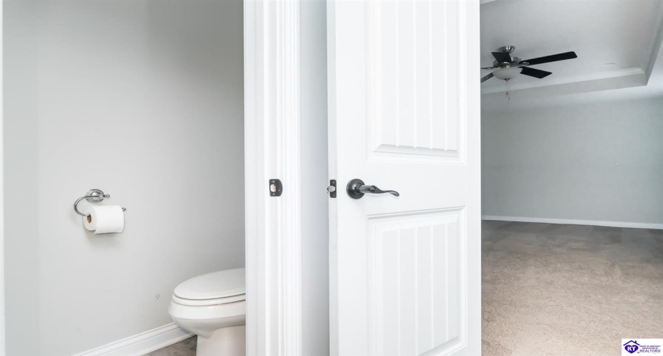 Black Ravens Court, Elizabethtown, Kentucky 42701, ,4 BathroomsBathrooms,For Sale,Black Ravens Court,HK24004630