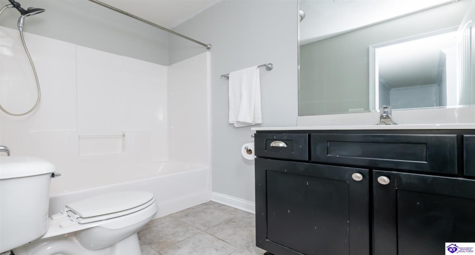 Black Ravens Court, Elizabethtown, Kentucky 42701, ,4 BathroomsBathrooms,For Sale,Black Ravens Court,HK24004630