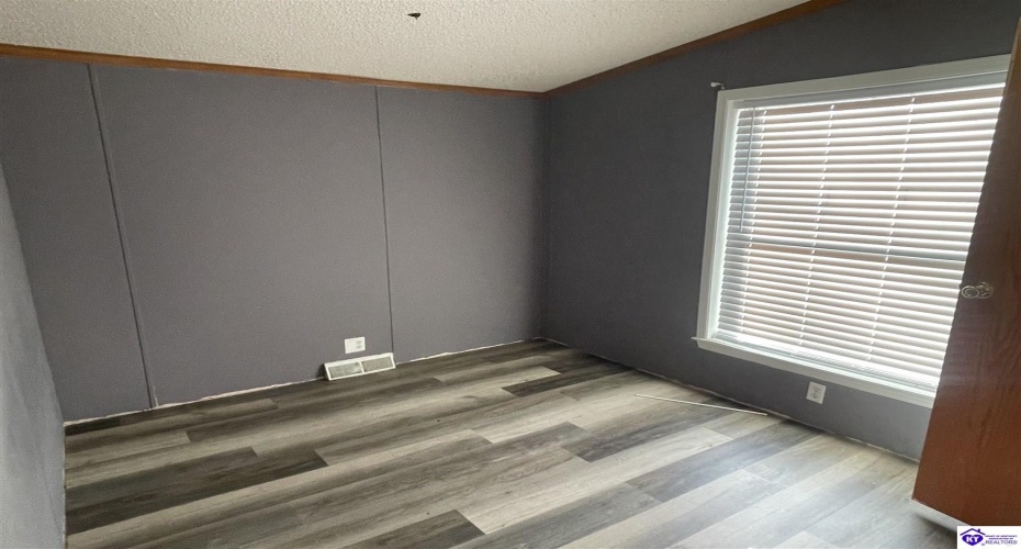 Wonderland Road, Upton, Kentucky 42784, ,2 BathroomsBathrooms,For Sale,Wonderland Road,HK24004631