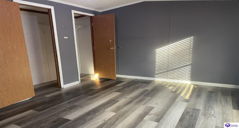 Wonderland Road, Upton, Kentucky 42784, ,2 BathroomsBathrooms,For Sale,Wonderland Road,HK24004631