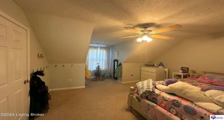 Rolling Ridge Court, Brandenburg, Kentucky 40108, ,4 BathroomsBathrooms,For Sale,Rolling Ridge Court,HK24004634