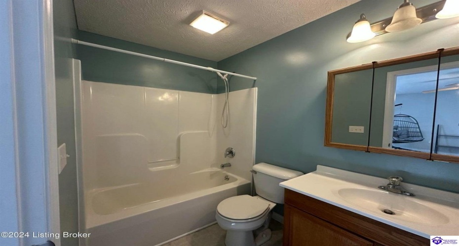 Rolling Ridge Court, Brandenburg, Kentucky 40108, ,4 BathroomsBathrooms,For Sale,Rolling Ridge Court,HK24004634