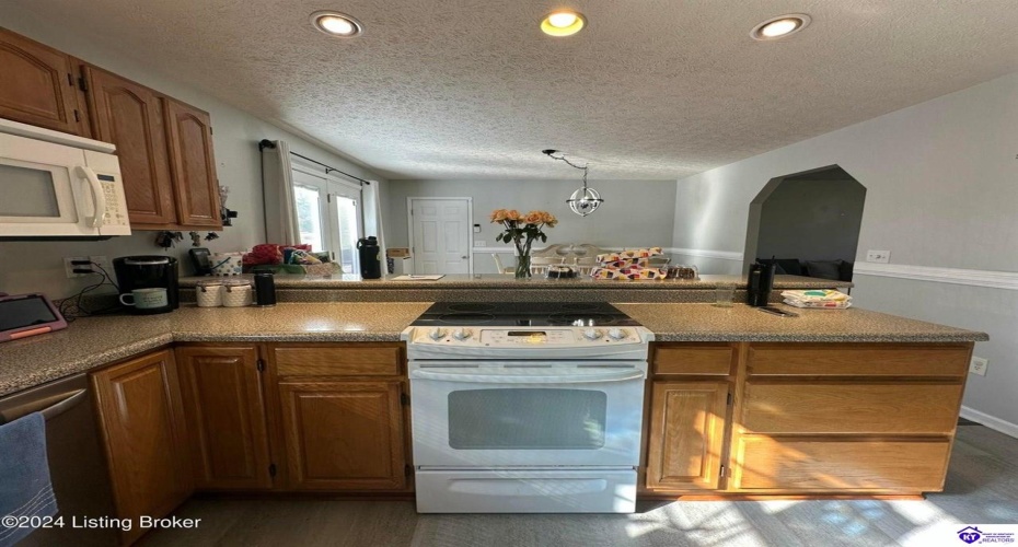 Rolling Ridge Court, Brandenburg, Kentucky 40108, ,4 BathroomsBathrooms,For Sale,Rolling Ridge Court,HK24004634