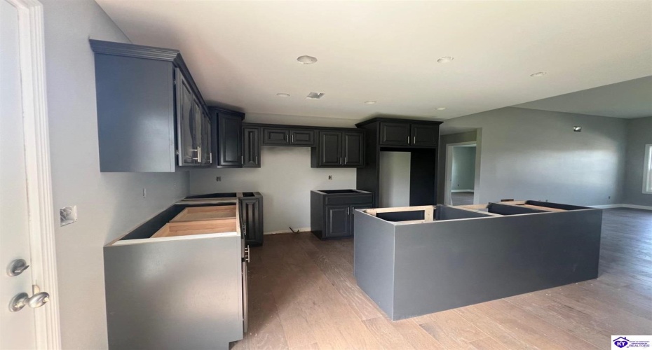 Rolling Meadows Lane, Bardstown, Kentucky 40004, ,2 BathroomsBathrooms,For Sale,Rolling Meadows Lane,HK23002590