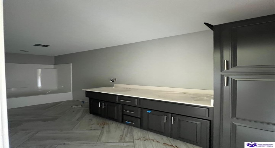 Rolling Meadows Lane, Bardstown, Kentucky 40004, ,2 BathroomsBathrooms,For Sale,Rolling Meadows Lane,HK23002592