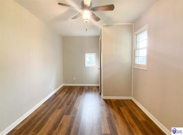 Ford Street, Campbellsville, Kentucky 42718, ,2 BathroomsBathrooms,For Sale,Ford Street,HK23002885