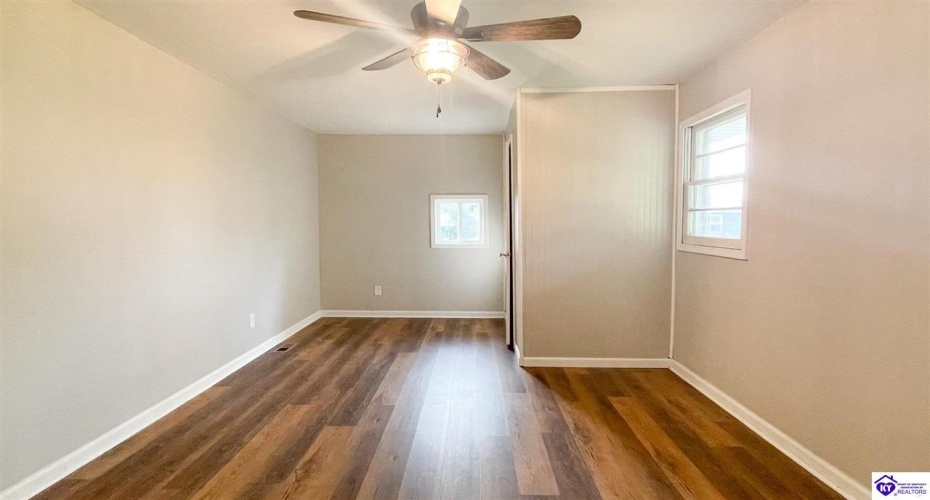 Ford Street, Campbellsville, Kentucky 42718, ,2 BathroomsBathrooms,For Sale,Ford Street,HK23002885