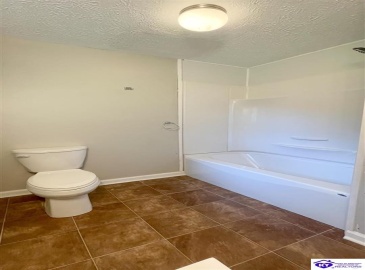 Ford Street, Campbellsville, Kentucky 42718, ,2 BathroomsBathrooms,For Sale,Ford Street,HK23002885