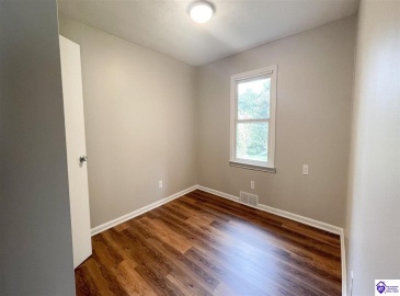 Ford Street, Campbellsville, Kentucky 42718, ,2 BathroomsBathrooms,For Sale,Ford Street,HK23002885