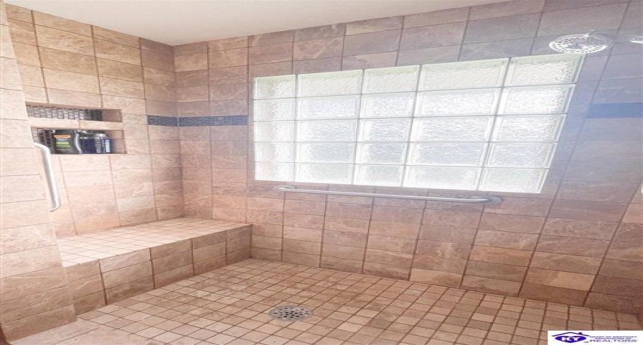 Ford Street, Campbellsville, Kentucky 42718, ,2 BathroomsBathrooms,For Sale,Ford Street,HK23002885