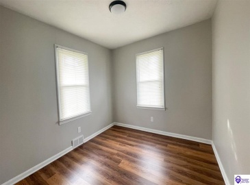 Ford Street, Campbellsville, Kentucky 42718, ,2 BathroomsBathrooms,For Sale,Ford Street,HK23002885