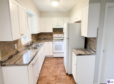 Ford Street, Campbellsville, Kentucky 42718, ,2 BathroomsBathrooms,For Sale,Ford Street,HK23002885