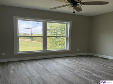 Lowball Lane, Vine Grove, Kentucky 40175, ,2 BathroomsBathrooms,For Sale,Lowball Lane,HK23003028